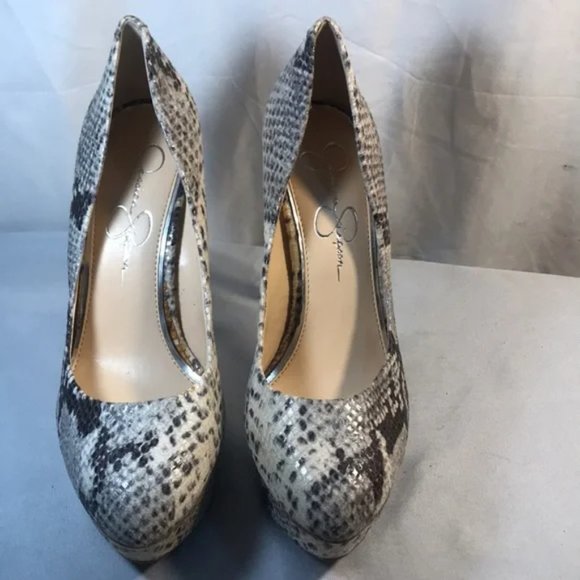 Jessica Simpson Winslo Python Platform Heels 7.5 - Picture 2 of 10